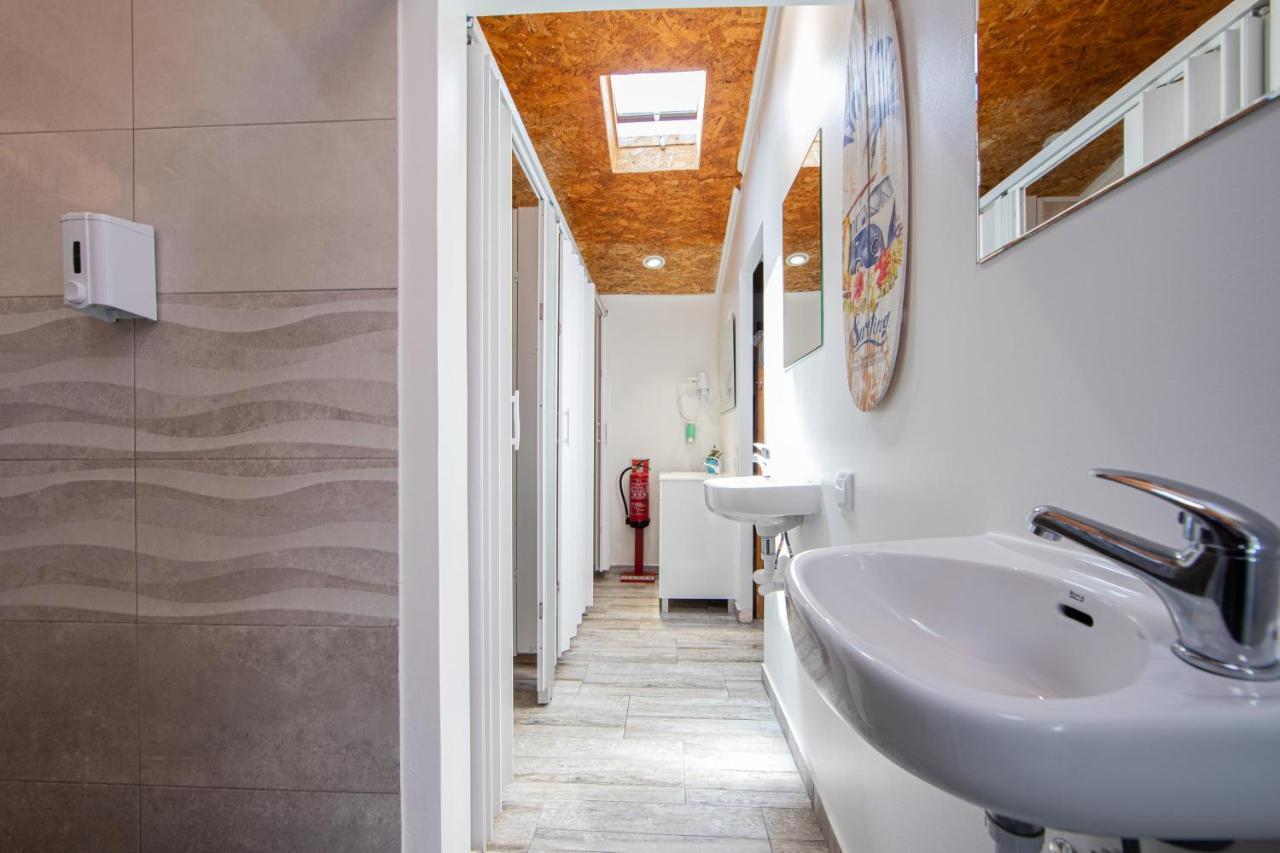 Vila Maria Mix Dorm By Host-Point Кошта-да-Капаріка Екстер'єр фото